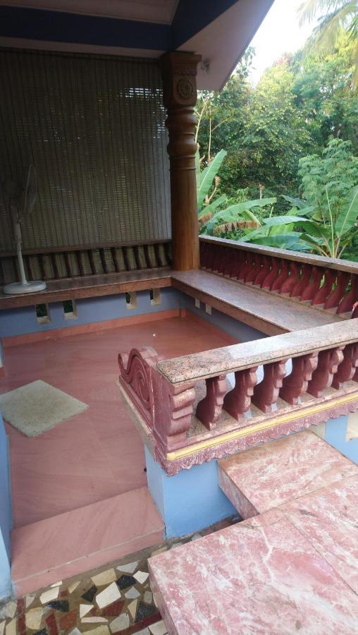 Ben'S Villa Kannur ! エクステリア 写真