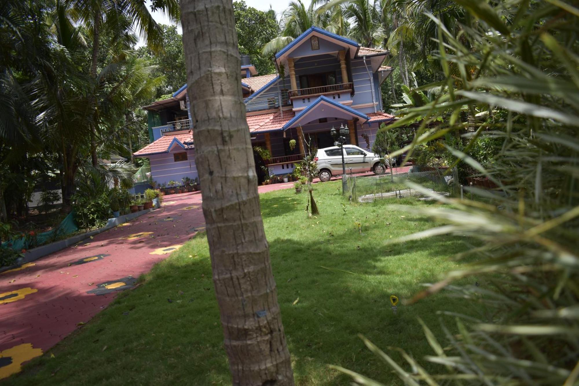 Ben'S Villa Kannur ! エクステリア 写真