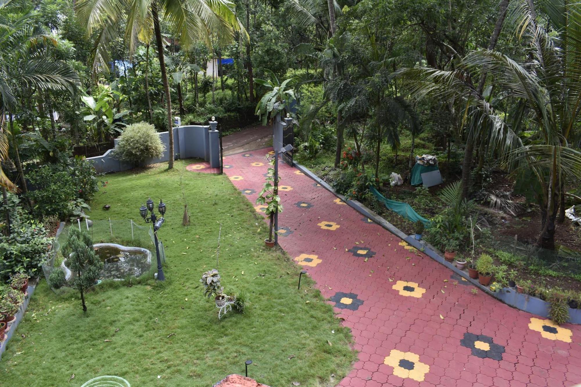 Ben'S Villa Kannur ! エクステリア 写真