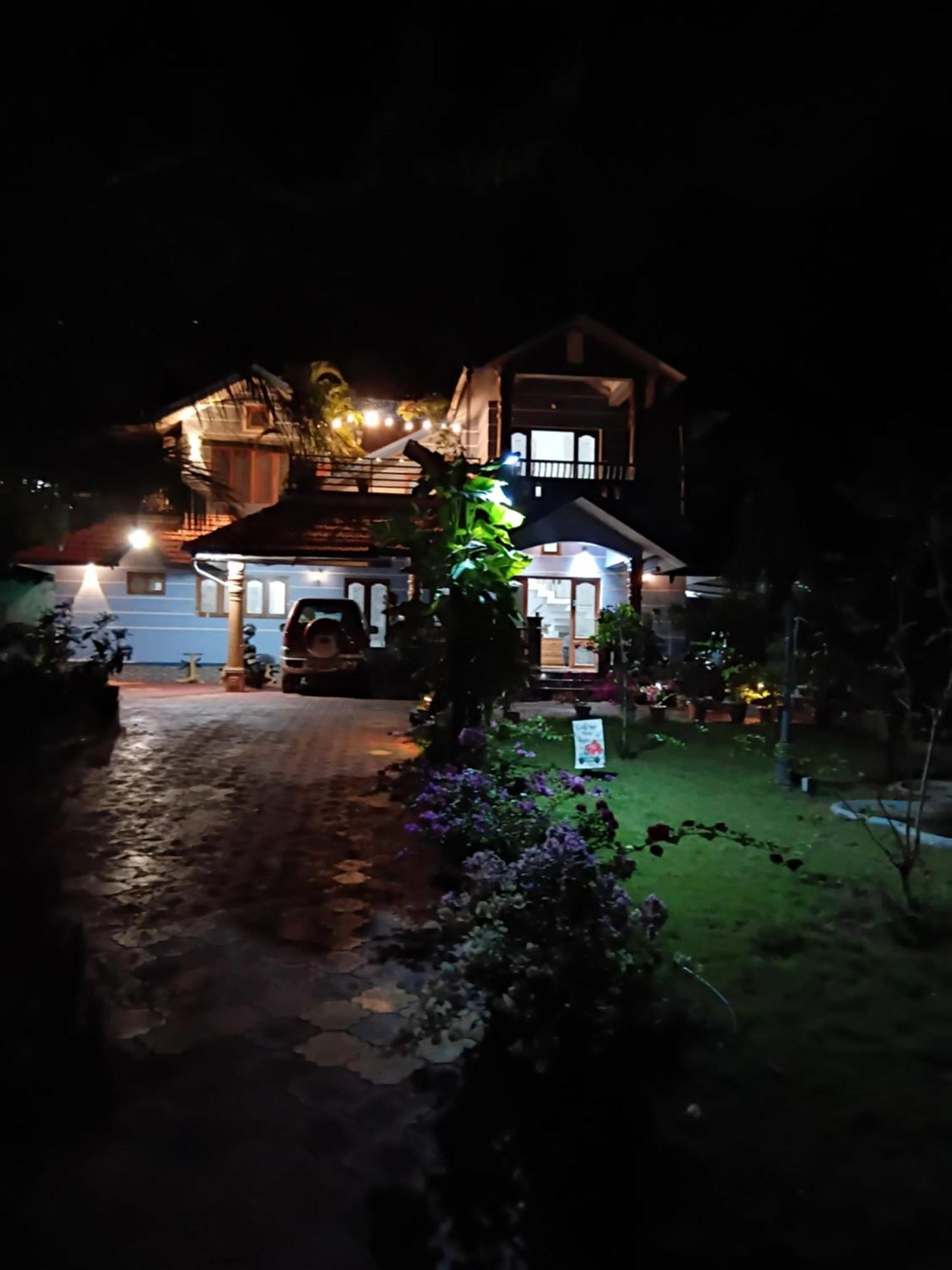 Ben'S Villa Kannur ! エクステリア 写真